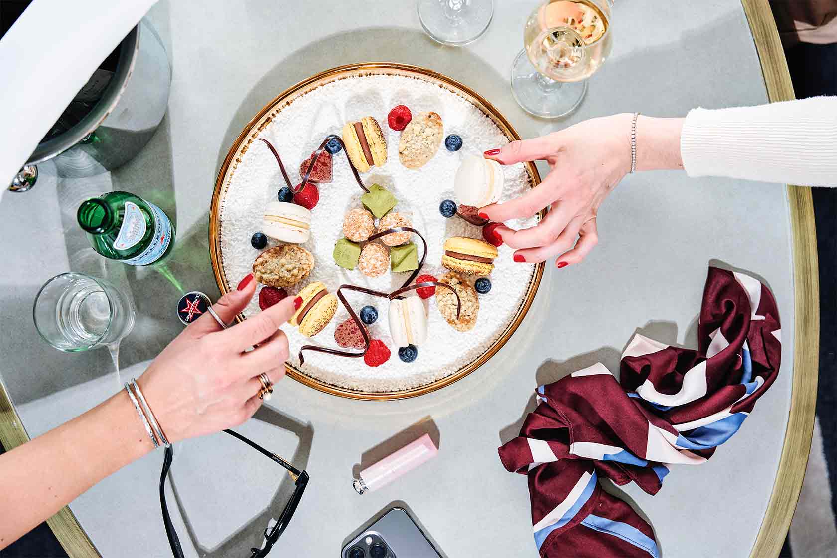 Roomservice at Hotel Continental