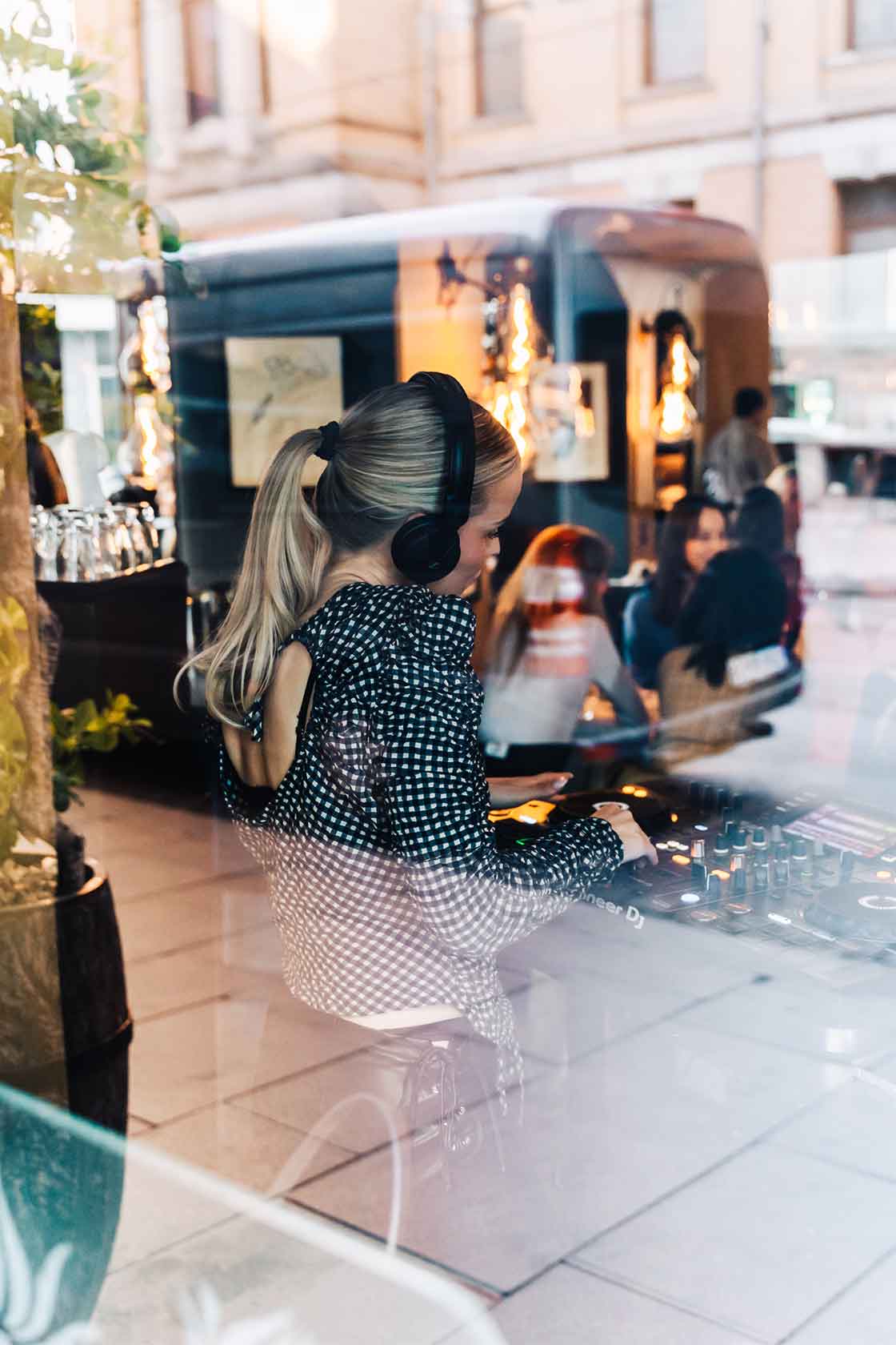 Beats&Brunch at Theatercafeen